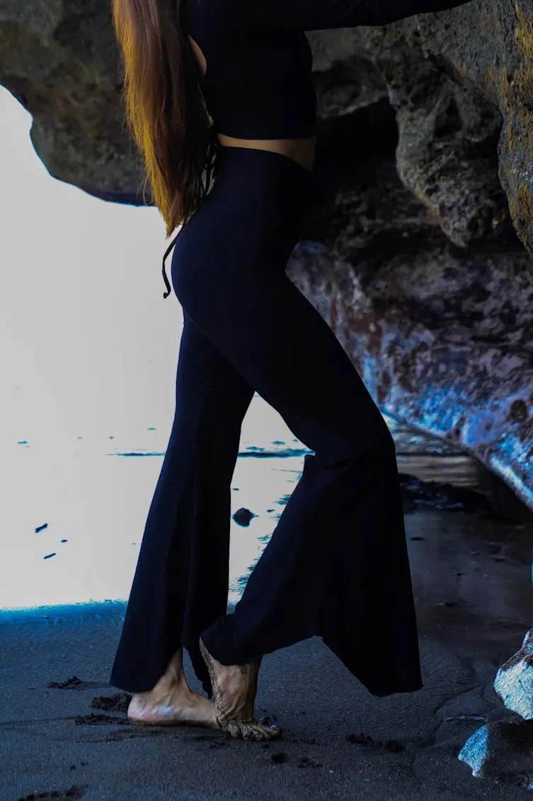 BLACK BELL PANTS